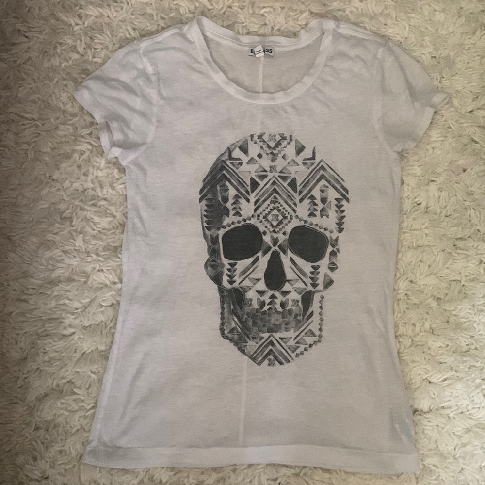 Y2K Express Skull White Gray Graphic Tee